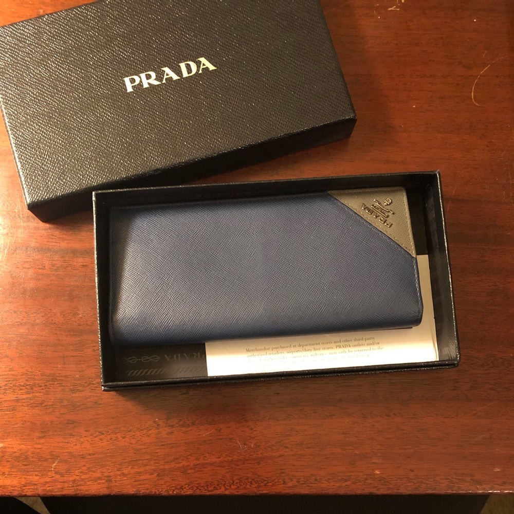 Prada breast-pocket men’s wallet
